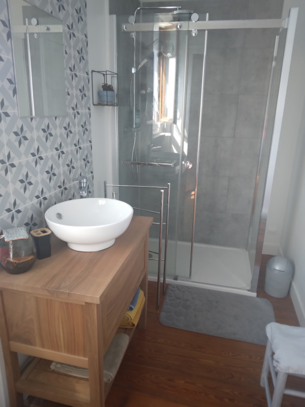 Powder room