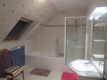 Salle de bain  B&B-lemanscircuit-24H