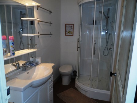 bathroom bathroom_le_mans_castle_24h_race_2020