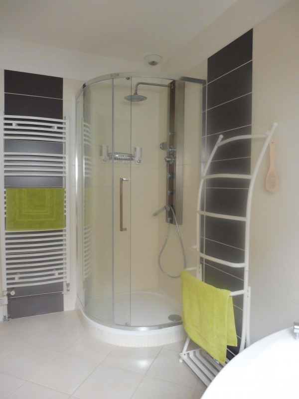 Salle de bain B&B Grand prix de France moto BnB_douche_lemans_circuit_grand_prix_moto