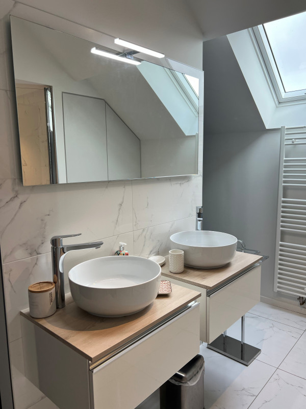 Salle de bain - domaine à 15mn du circuit Salle de bain - domaine à 15mn du circuit