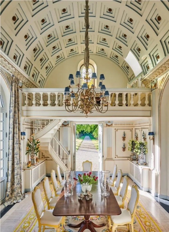 Château de la Chevallerie breakfast room Château de la Chevallerie breakfast room