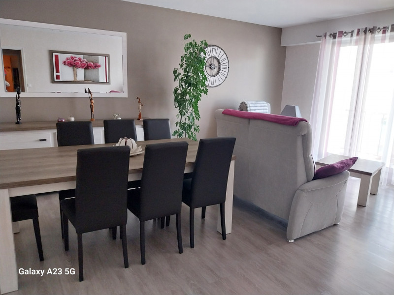 Salon séjour - à 5 min du circuit Salon séjour - à 5 min du circuit