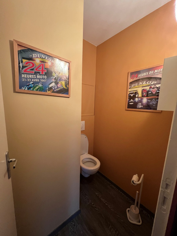 WC - maison d'hôtes à 20mn du circuit des 24h WC - maison d'hôtes à 20mn du circuit des 24h